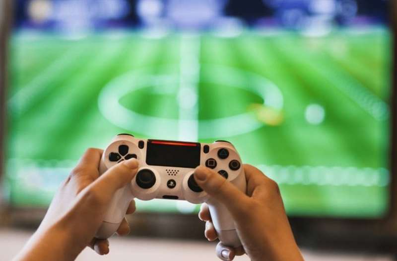 how to connect ps4 to projector